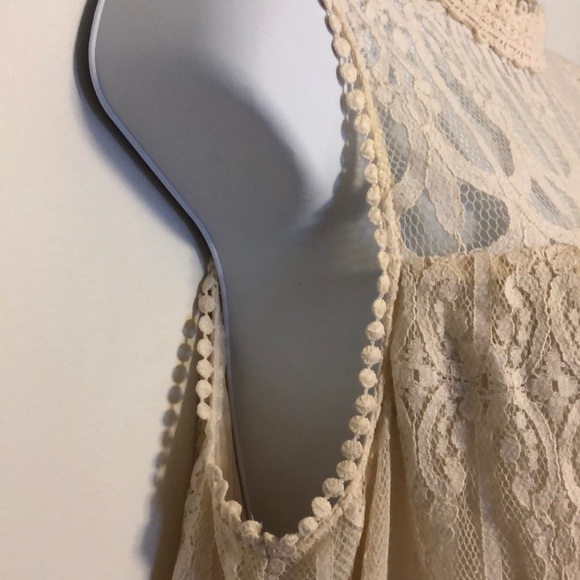 Ladies size Medium cream lace over top - Picture 3 of 7
